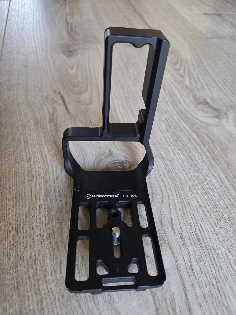 Sunwayfoto PCL-1DX Specific L bracket for Canon 1DX, Audio, Tv en Foto, Fotografie | Statieven en Balhoofden, Verzenden, 175 cm of meer