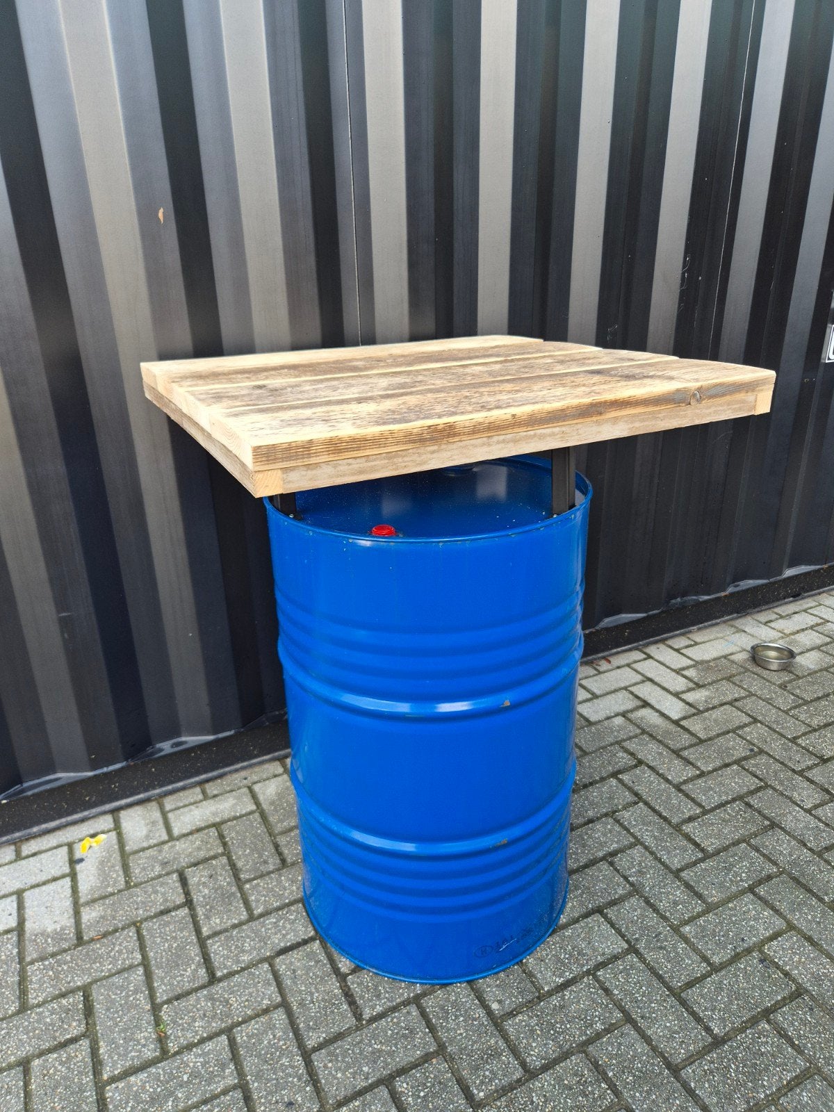 sta tafel met olievat, Ophalen, Nieuw, VH-DESIGN, Bunschoten