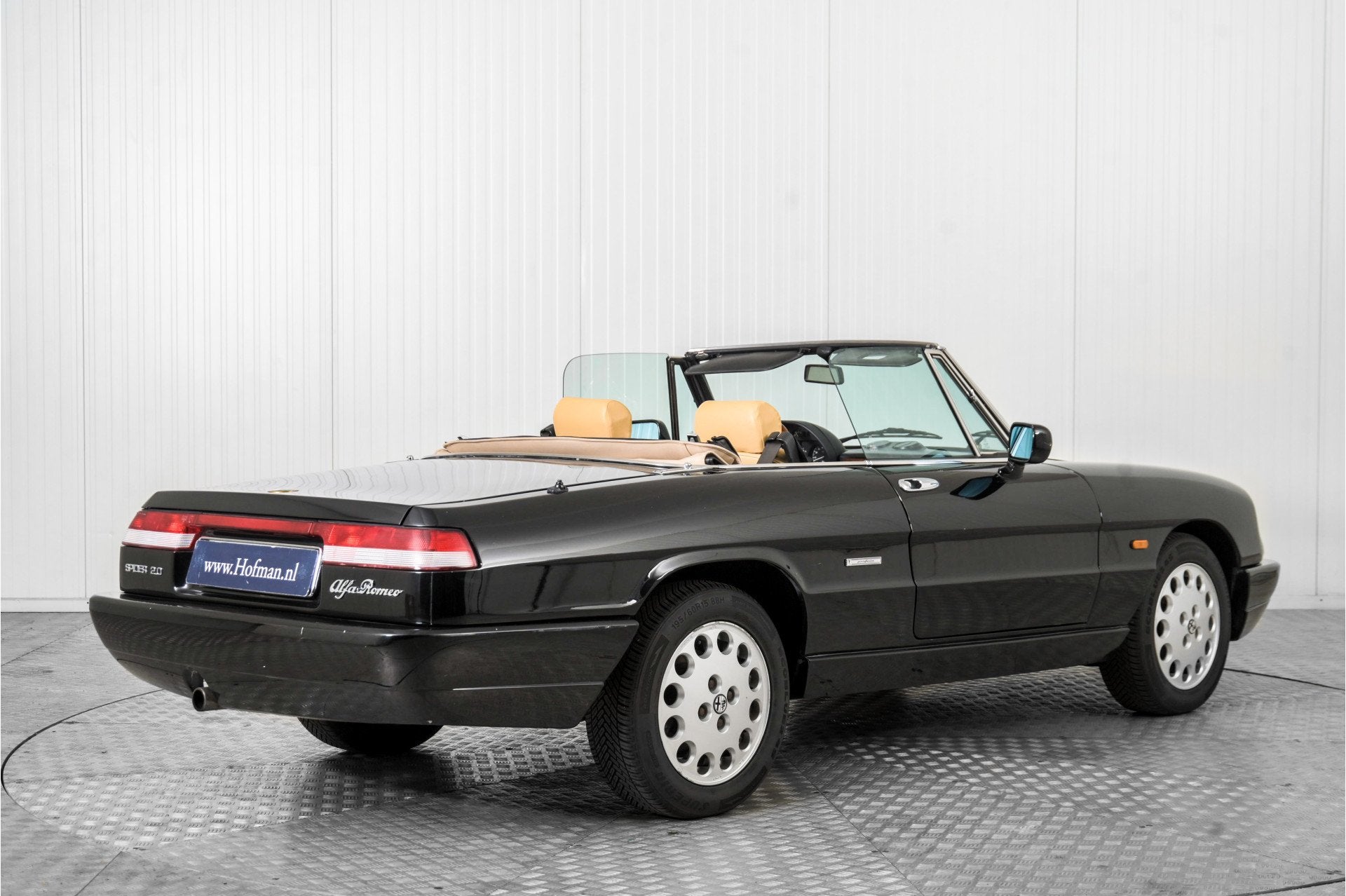 Alfa Romeo Spider 2.0 (bj 1991), Auto's, Alfa Romeo, Achterwielaandrijving, Gebruikt, Cabriolet, 400 kg