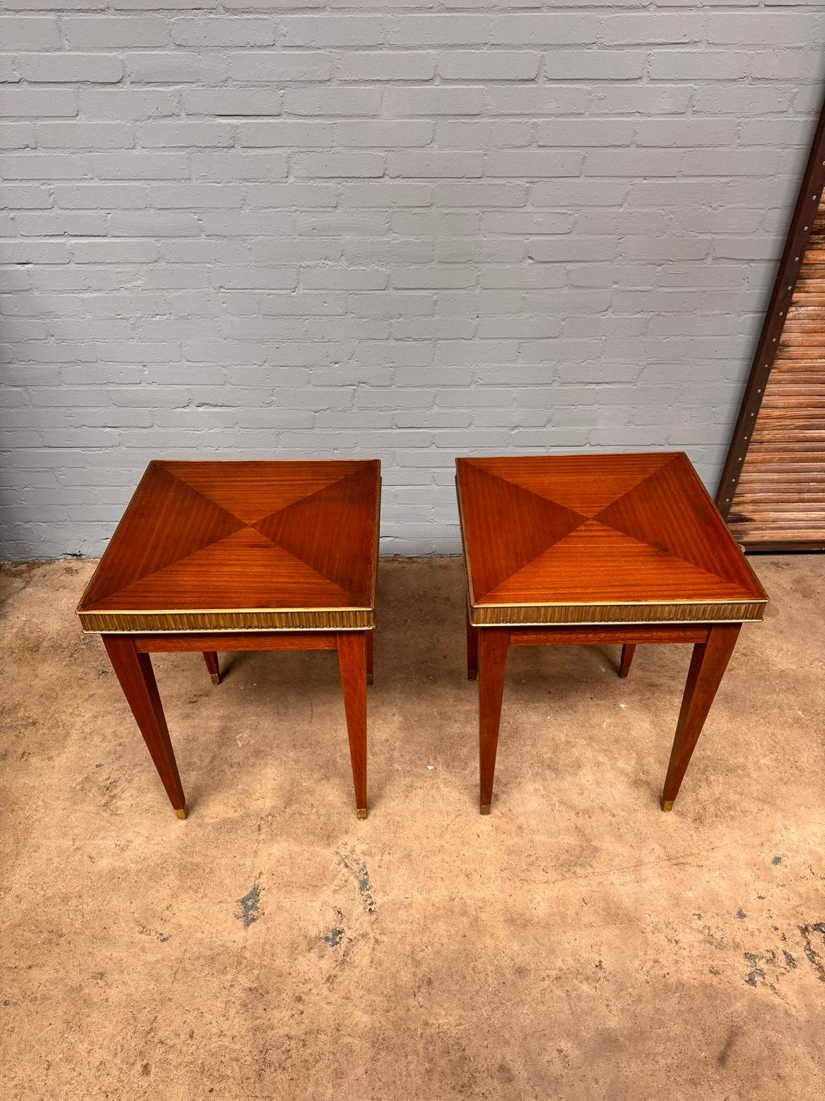 Vintage Art Deco tafeltjes van notenhout, Ophalen of Verzenden, Gebruikt