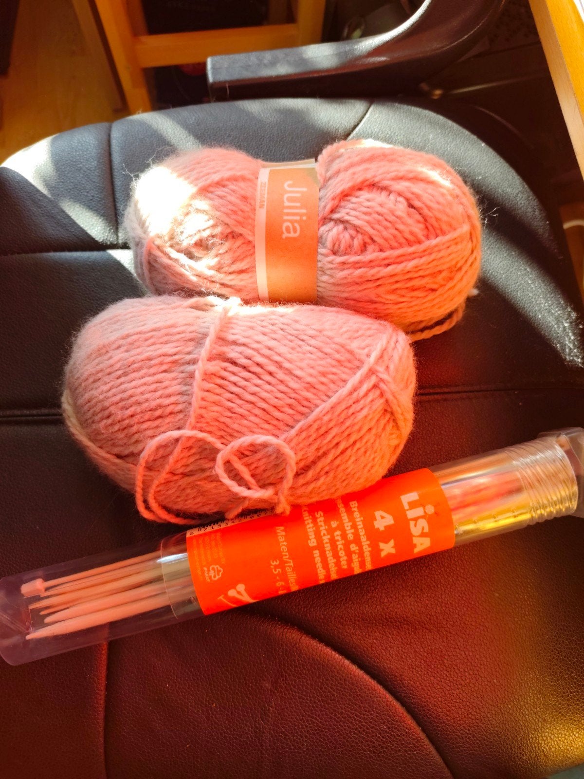 breinaalden en wol, Hobby en Vrije tijd, Breien en Haken, Ophalen, Breien, Wol of Garen