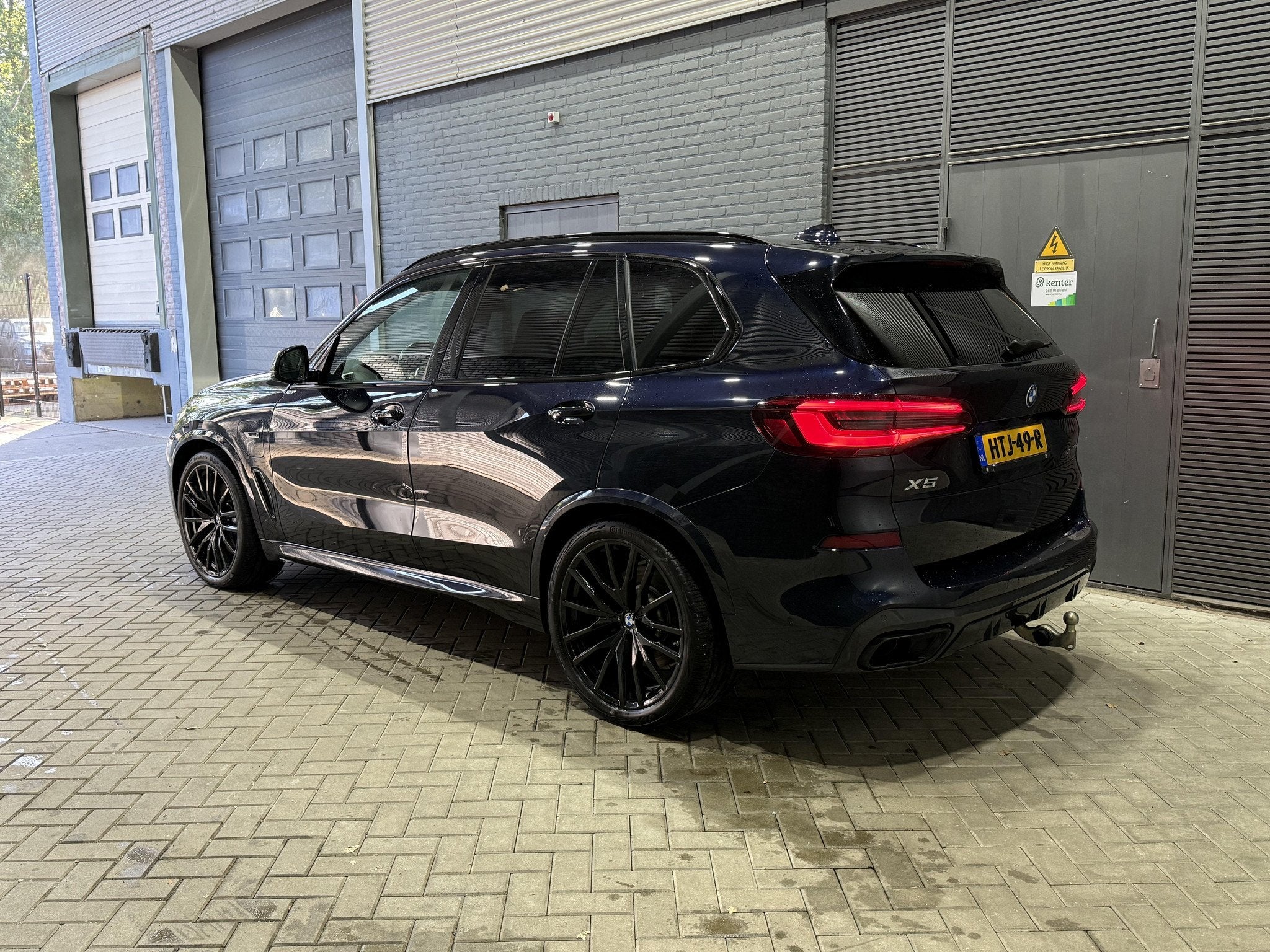 BMW X5 xDrive45e High Executive | Luchtvering | Panoramadak, Gebruikt, 394 pk, Zwart, Vierwielaandrijving