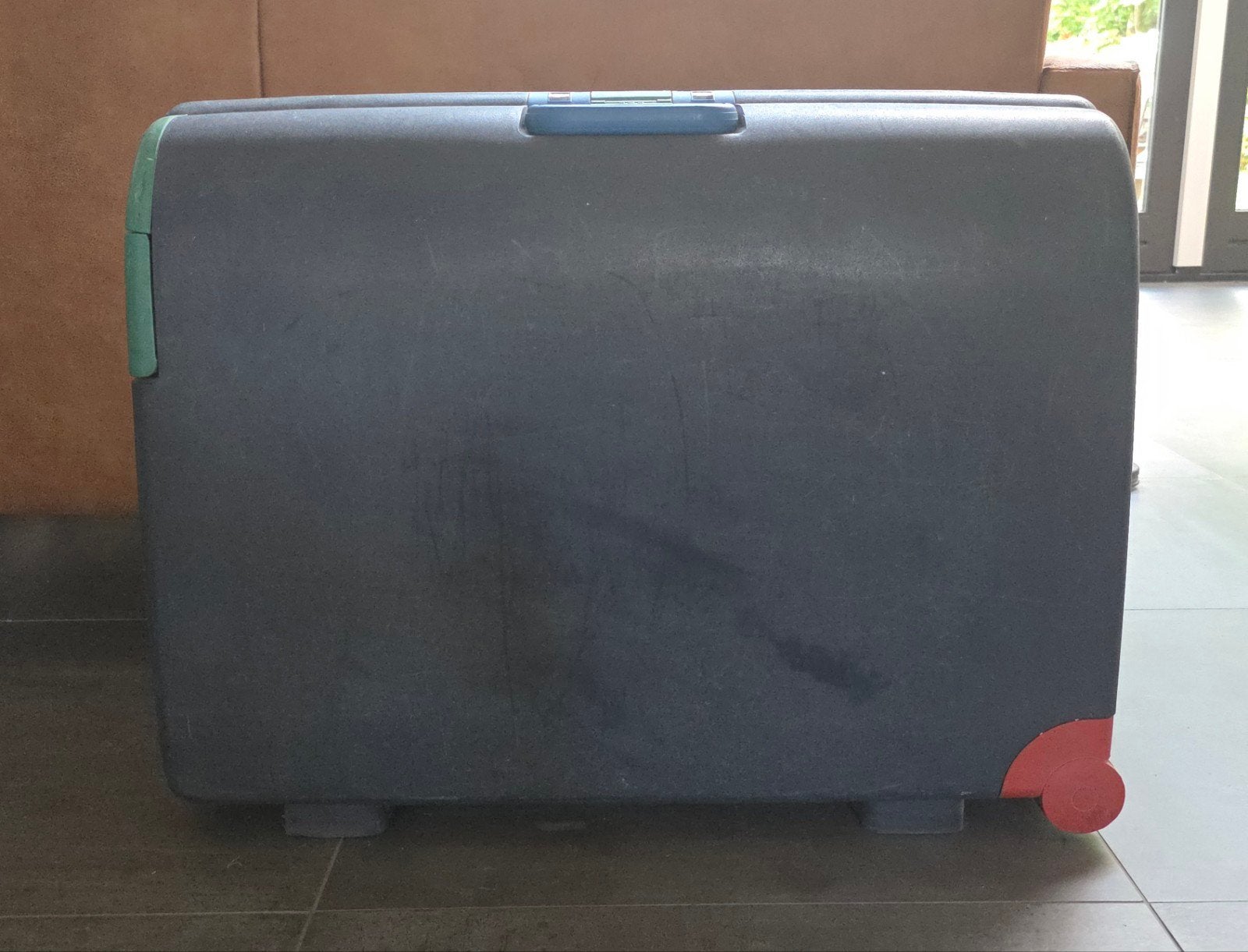 Carlton koffer met slot en wieltjes, Sieraden, Tassen en Uiterlijk, Koffers, Gebruikt, Hard kunststof, 45 tot 55 cm, Ophalen