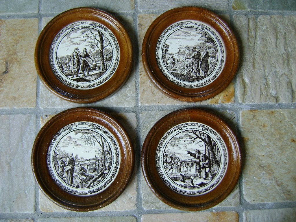 4 oude tegels van de seizoenen, Antiek en Kunst, Ophalen of Verzenden