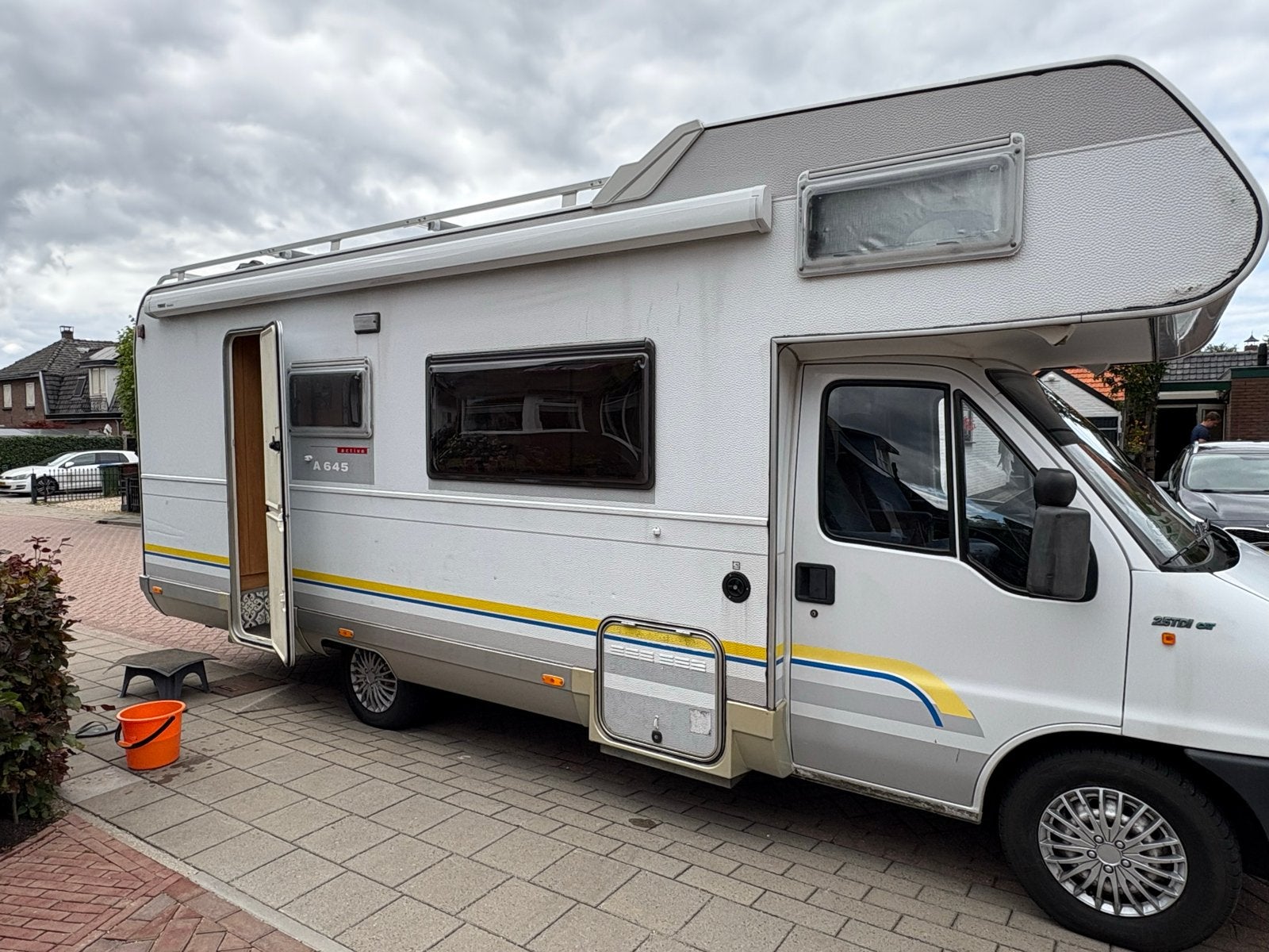 Familiecamper met nieuwe banden en schokdempers, Alkoof, Ringverwarming, Fiat, Boiler