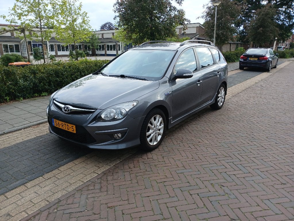 Hyundai i30 1.6 I Cvvt Crosswagon 2011 Grijs, Auto's, Hyundai, Voorwielaandrijving, 1591 cc, 4 cilinders, Origineel Nederlands