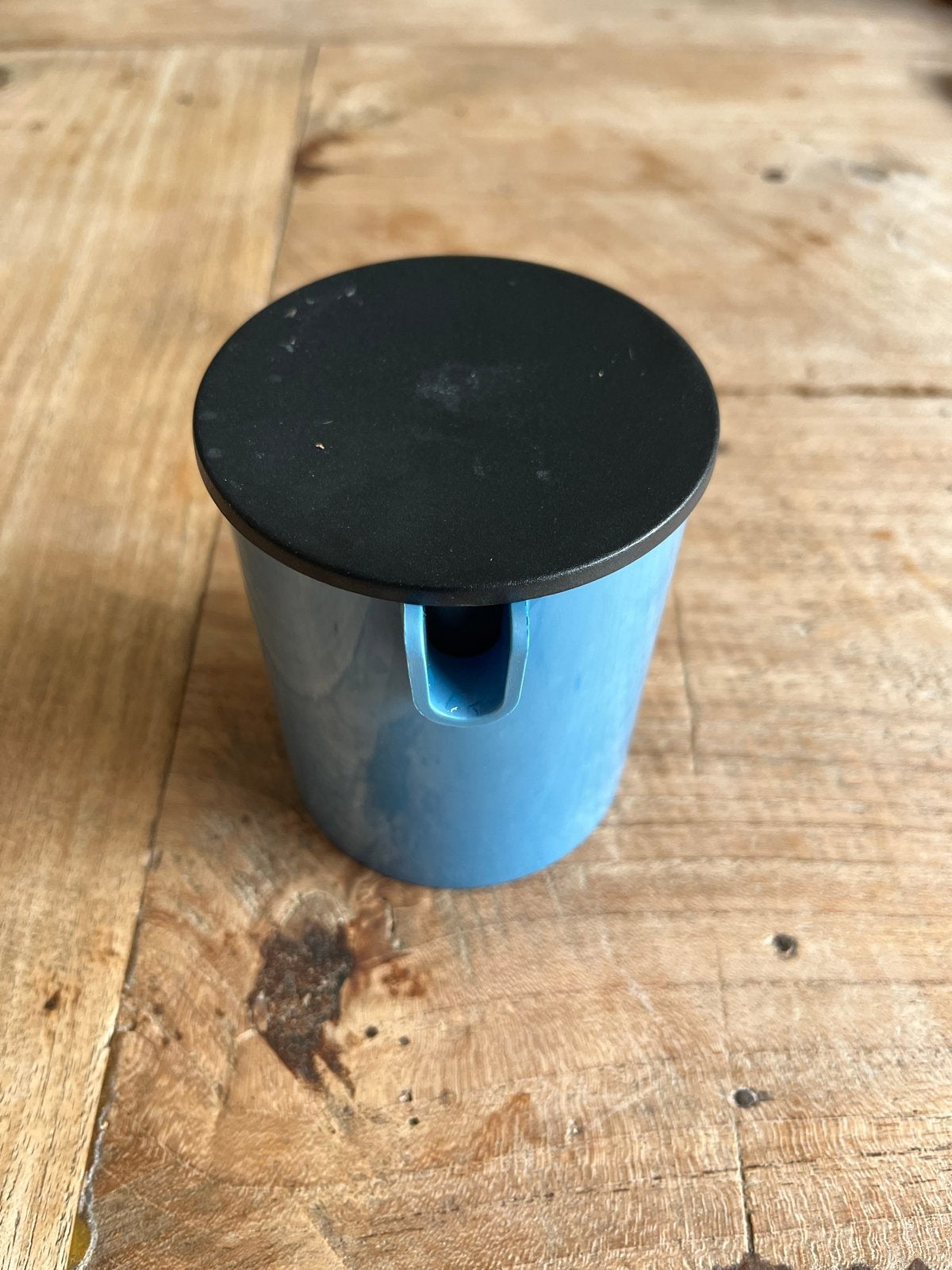 Stelton Arne Jacobsen Roomkan blauw, Ophalen of Verzenden, Gebruikt, Blauw, Overige merken