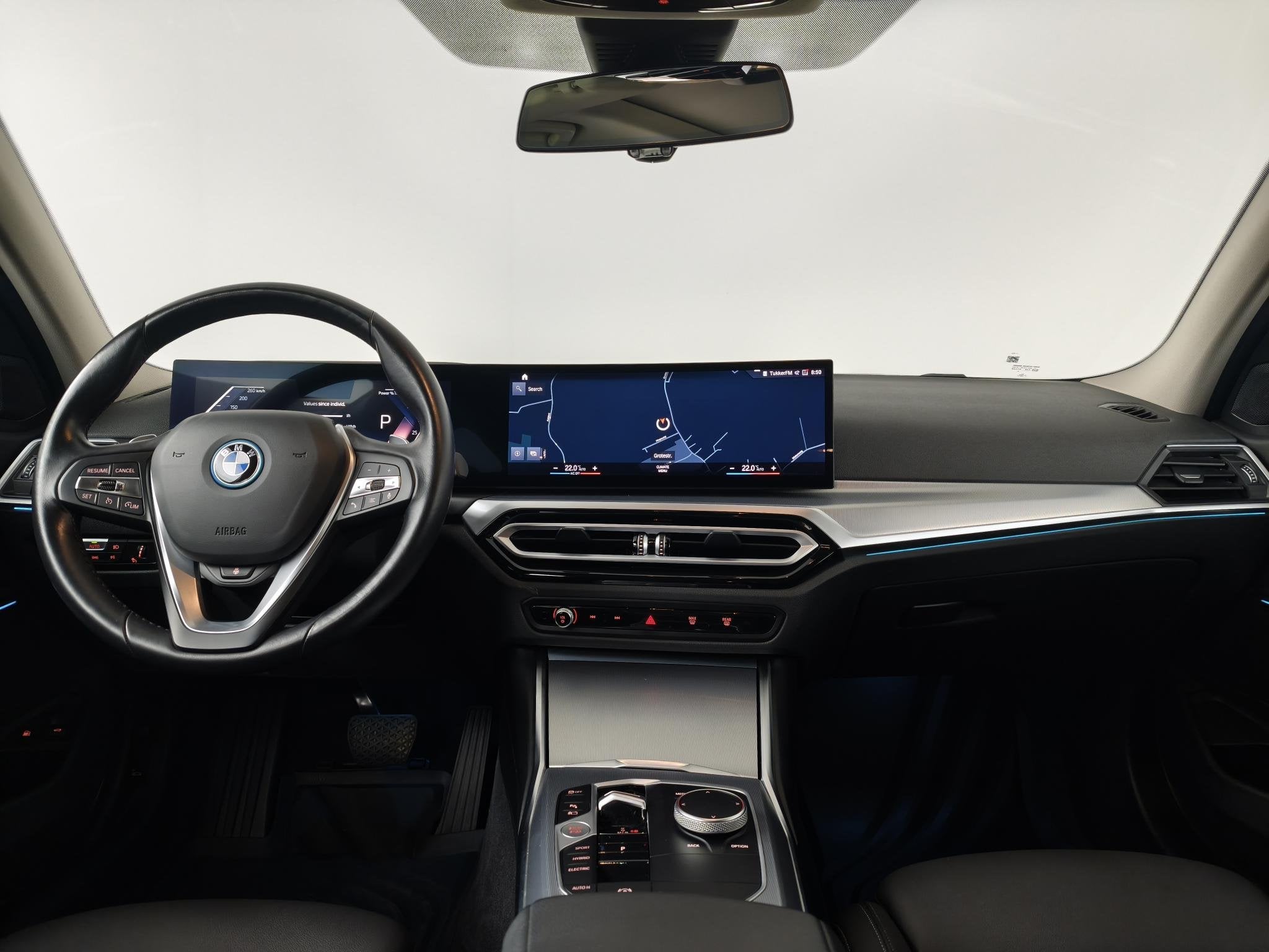 BMW 3-serie Touring 330e xDrive | Panoramadak | Trekhaak | E, Auto's, 1998 cc, Stof, Gebruikt, 4 cilinders
