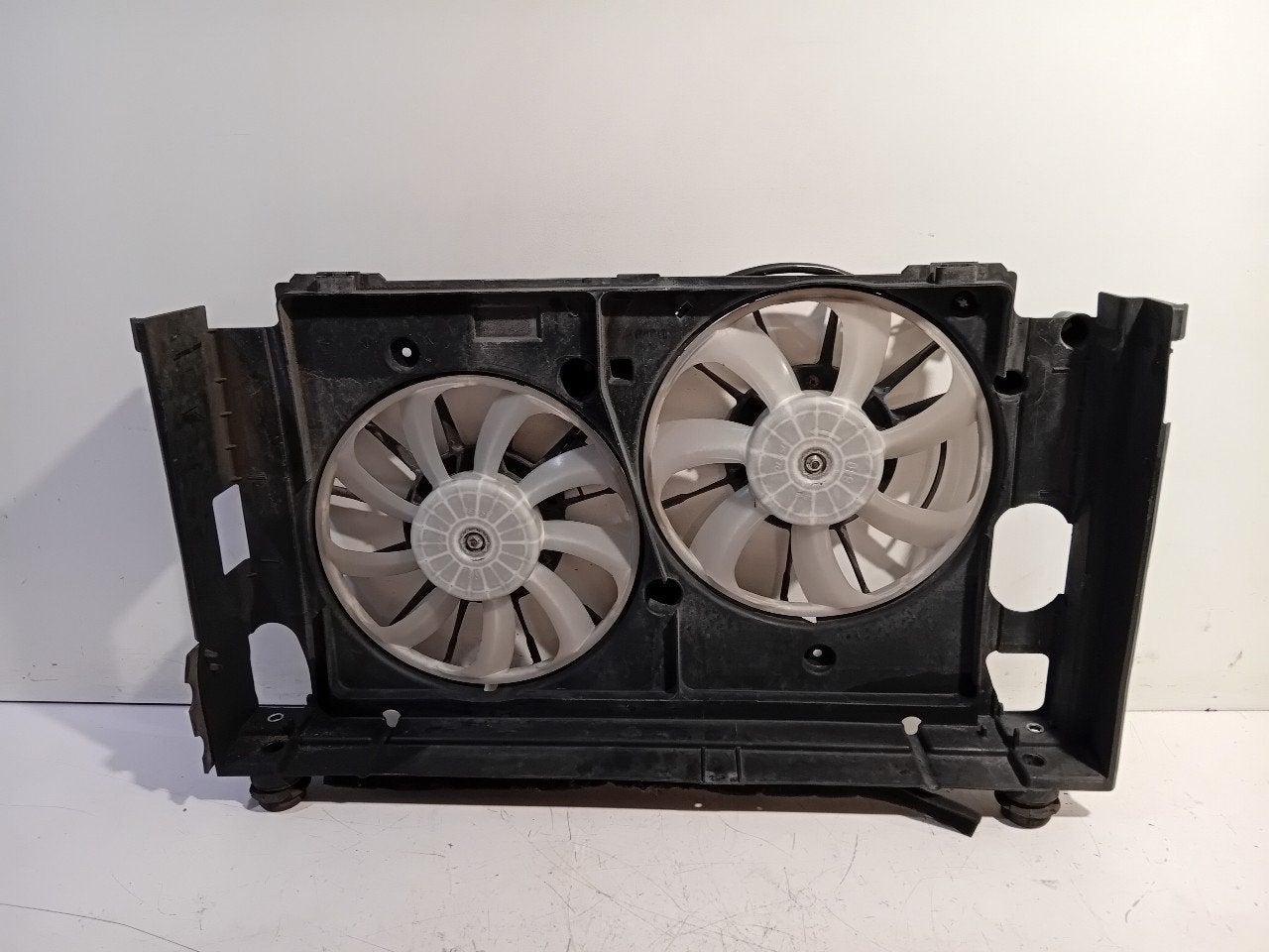 Koelventilator Toyota Auris, Onderdelen@venauto.nl, Van der Ven Autorecycling B.V., Gebruikt, Ettenseweg 76, 4706 PB Roosendaal, The Netherlands