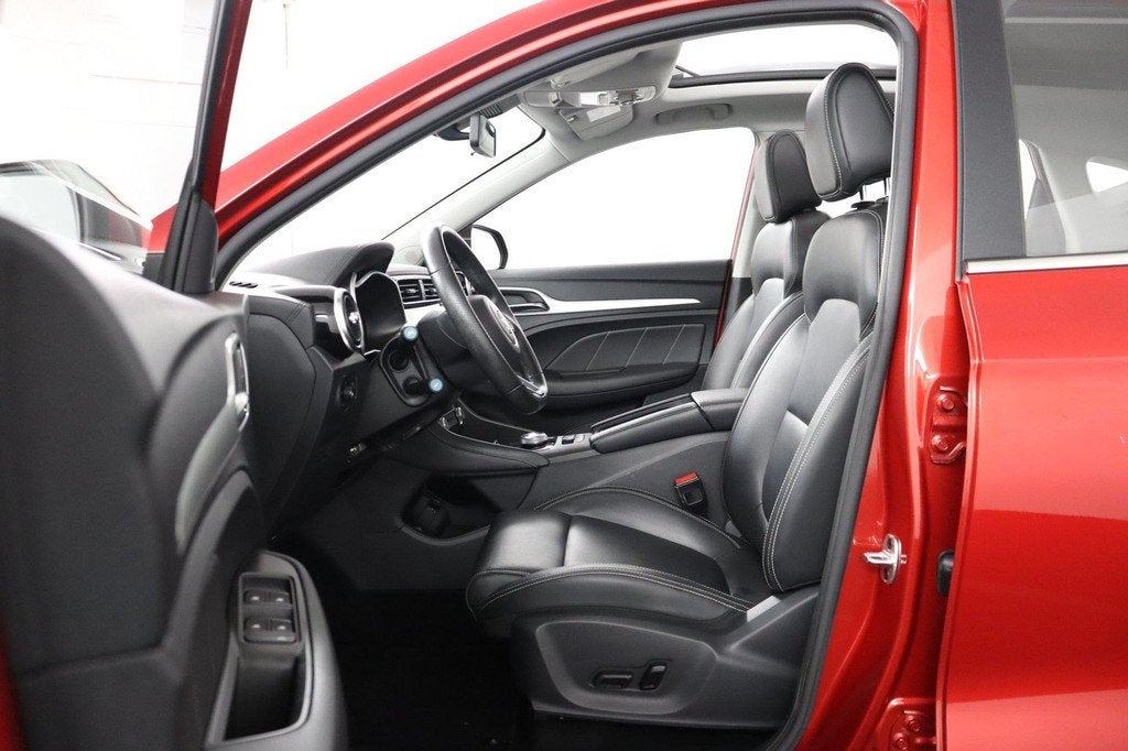 MG ZS EV Luxury 45 kWh |NAP|Leder|Pano, Auto's, MG, 45 kWh, Gebruikt, 143 pk, ZS