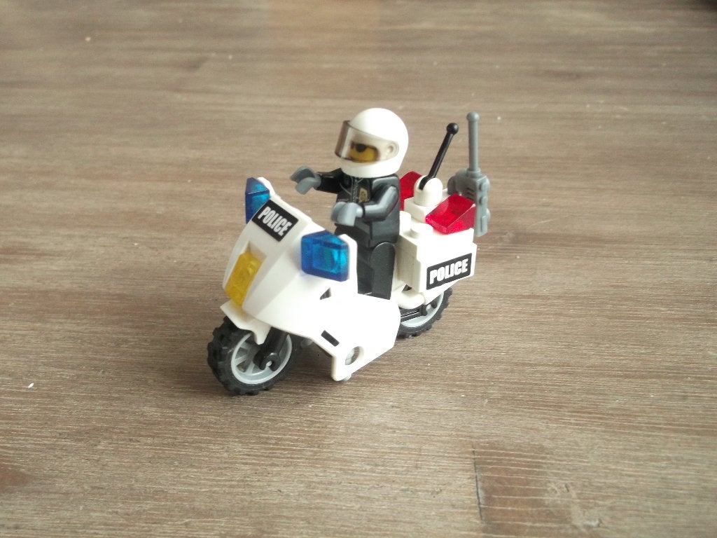 lego police 7235 police motorcycle (2005), Kinderen en Baby's, Speelgoed | Duplo en Lego, Ophalen of Verzenden, Gebruikt, Complete set