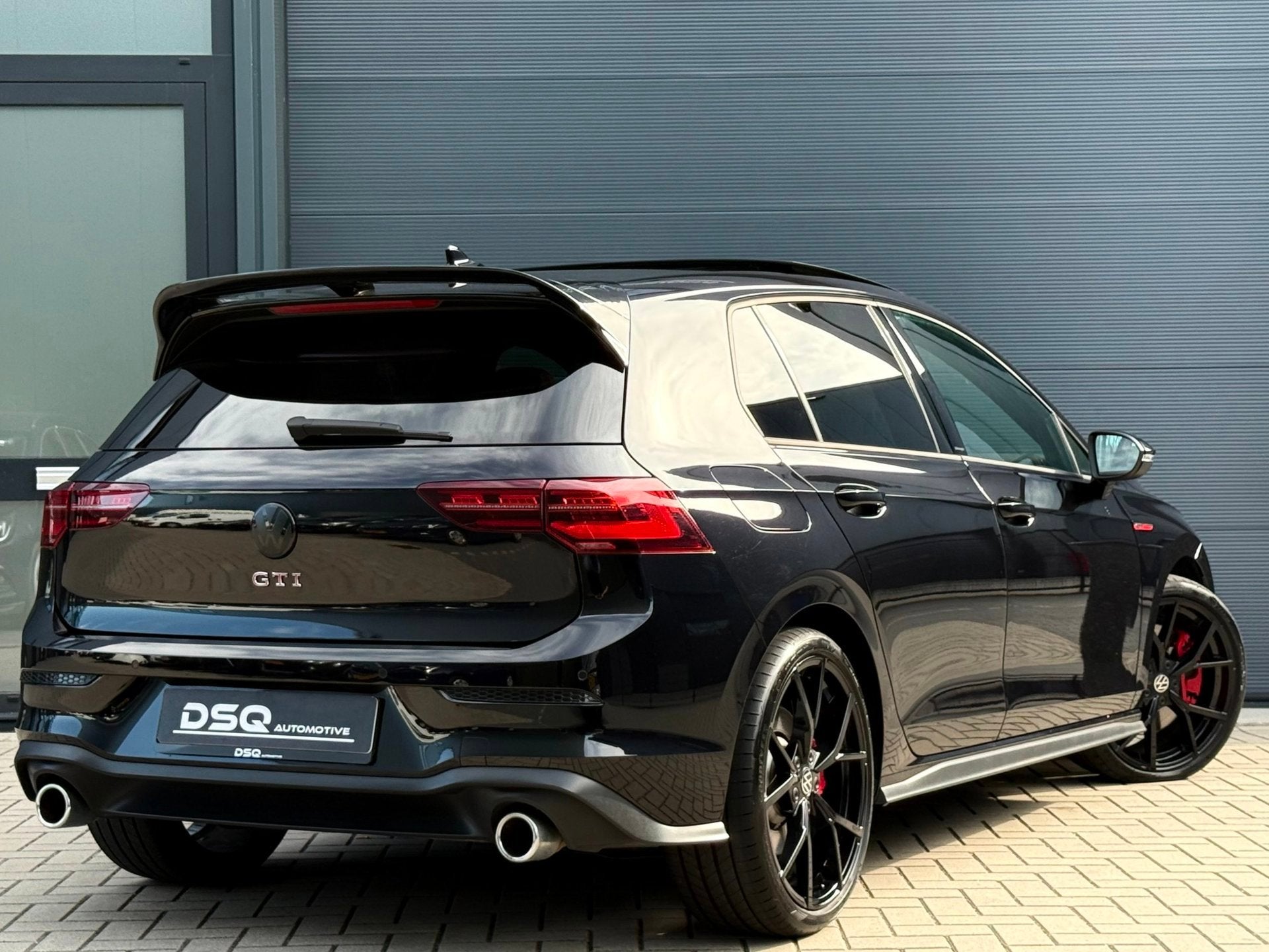 Volkswagen Golf 2.0 GTI |H&K|IQ Light|Pano, Euro 6, 4 cilinders, 1984 cc, Zwart