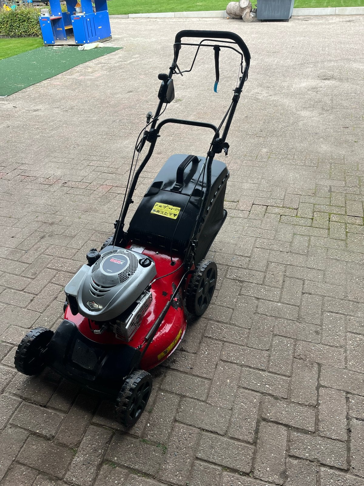 Briggs & Stratton 625E Benzine Grasmaaier met Opvangzak, Ophalen, Cirkelmaaier, Gebruikt, 50 cm of meer
