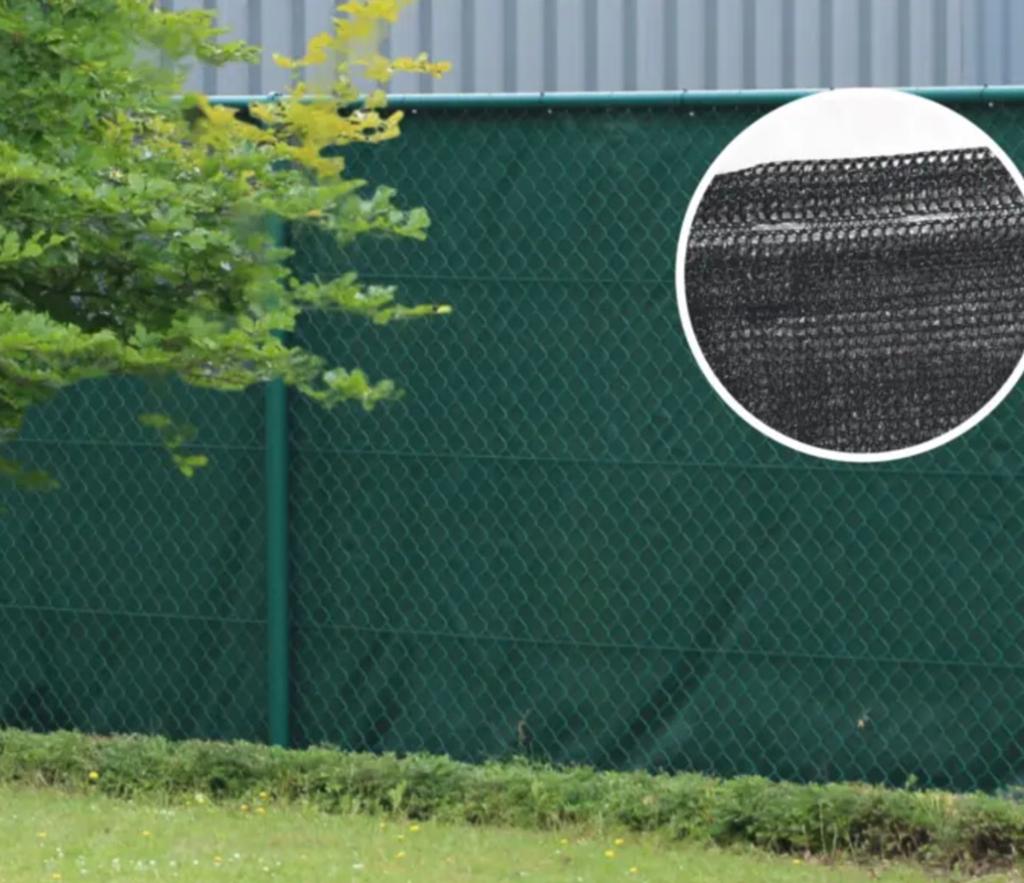 Groen Winddoek / Privacydoek - circa 25m lang, 2m hoog, Tuin en Terras, Schuttingen, Ophalen, Overige materialen, Gebruikt, 6 meter of meer
