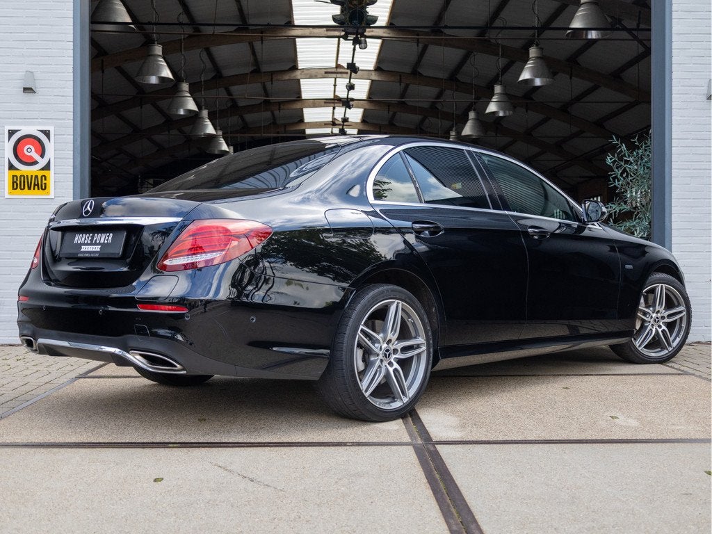 Mercedes-Benz E-Klasse 350 e Business Solution *Widescreen |, Auto's, Automaat, Achterwielaandrijving, Gebruikt, Zwart