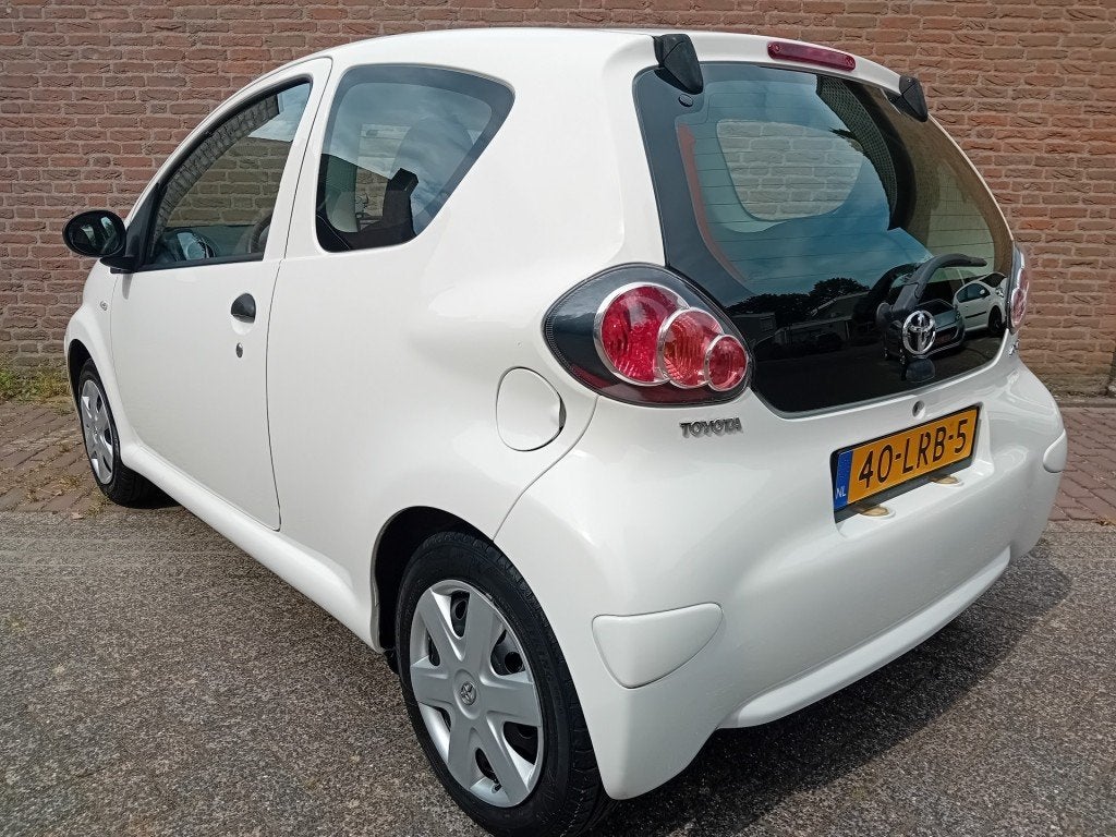 Toyota AYGO Access *AIRCO*WEINIG KMS*NAP*BEURT NW*APK NW*, Gebruikt, Huisgarantie, Met garantie (alle), 4 stoelen