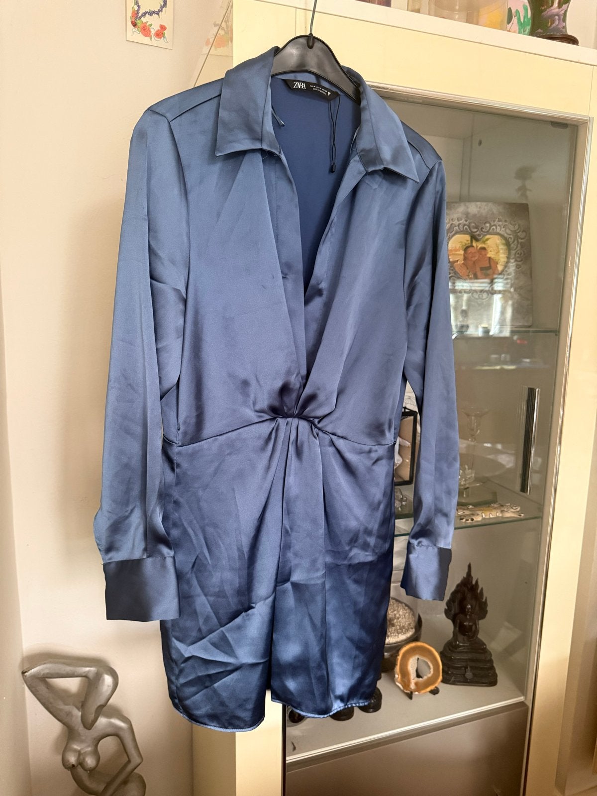 Zara satijnen jurk met knoopdetail - Maat M, Kleding | Dames, Jurken, Maat 38/40 (M), Blauw, Ophalen of Verzenden, Zo goed als nieuw