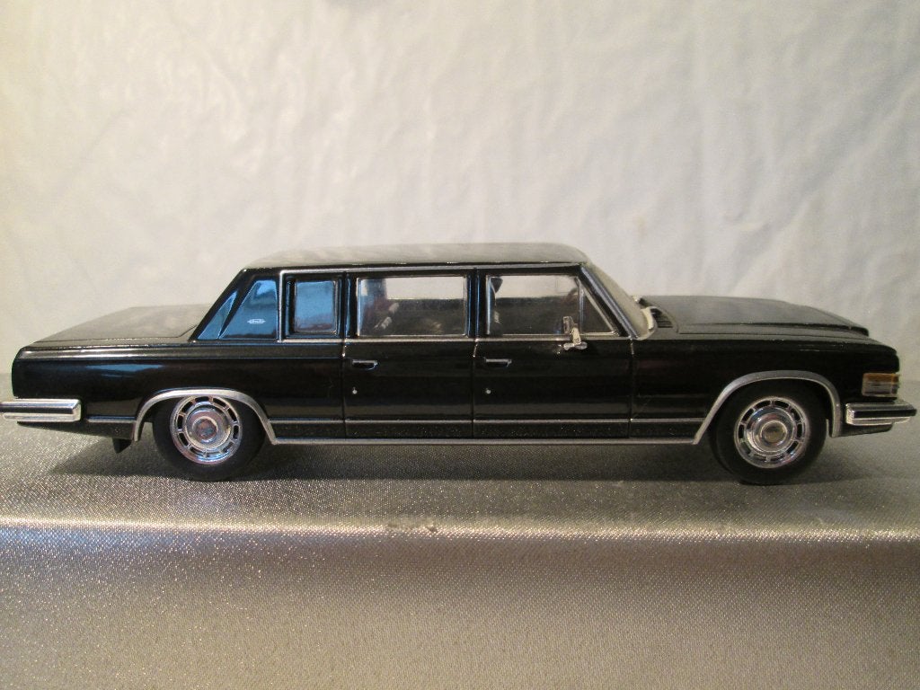 russiche zill 3na4104, Ophalen of Verzenden, Zo goed als nieuw, Auto, Overige merken
