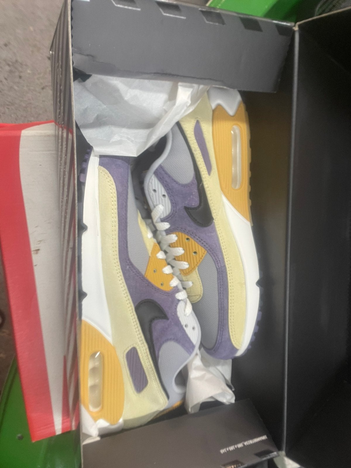 Nike air max 90 NRG court purple/black-lemon drop mt 45, Ophalen, Nieuw, Zwart