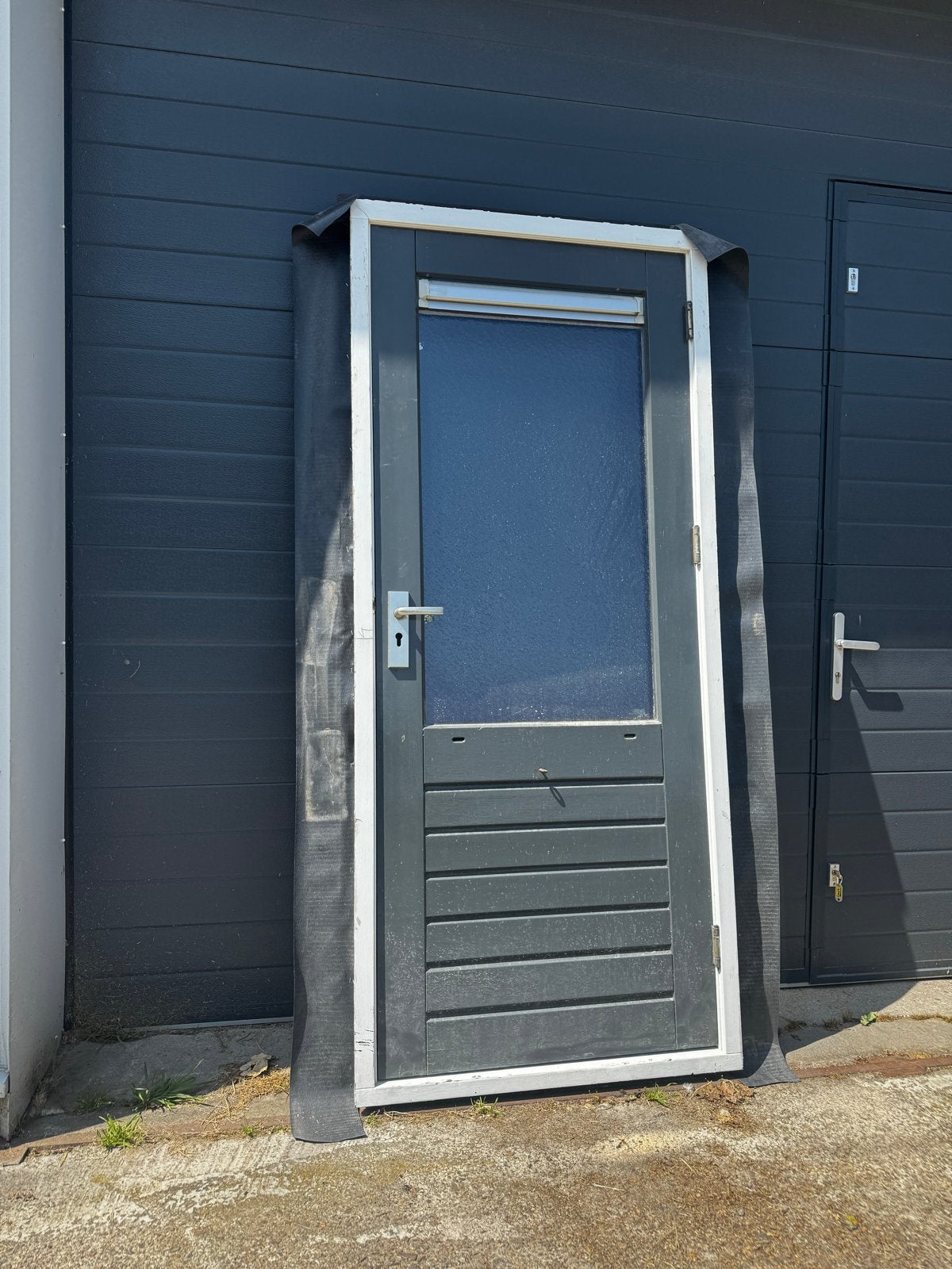 Buitendeurkozijn met glas en ventilatierooster, Ophalen, Gebruikt, 80 tot 100 cm, Buitendeur