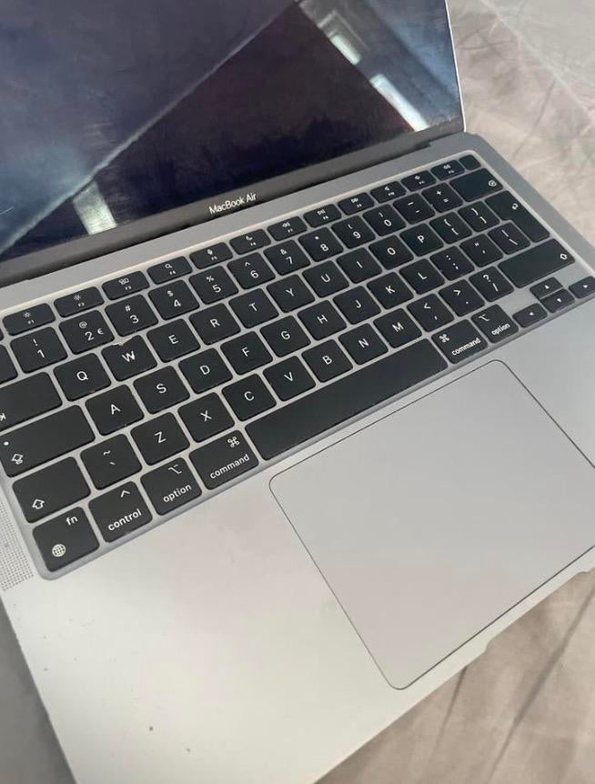 MacBook Air 13 inch 2020 M1 chip (scherm alleen kapot), Ophalen, Niet werkend, Qwerty, MacBook Air