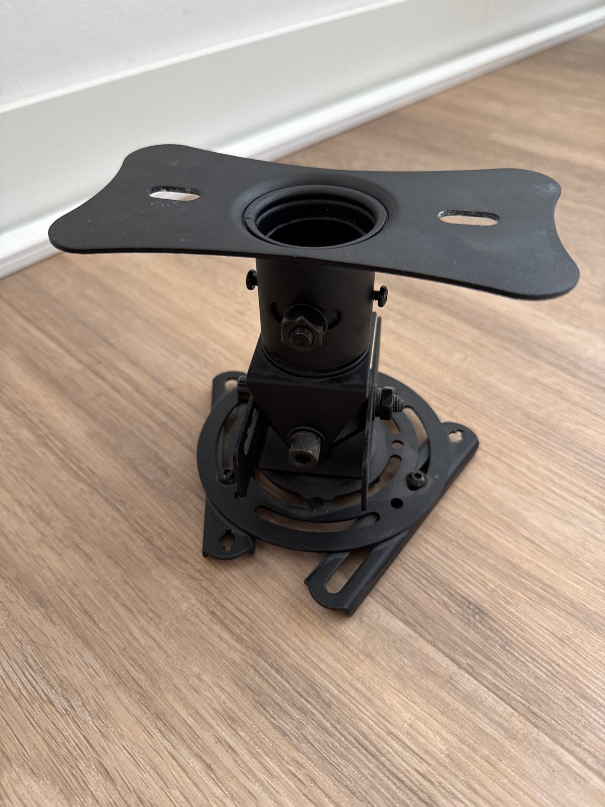 Optoma OCM818B-RU Beamer Plafond Beugel, Audio, Tv en Foto, Ophalen, Gebruikt, Beamerbeugel