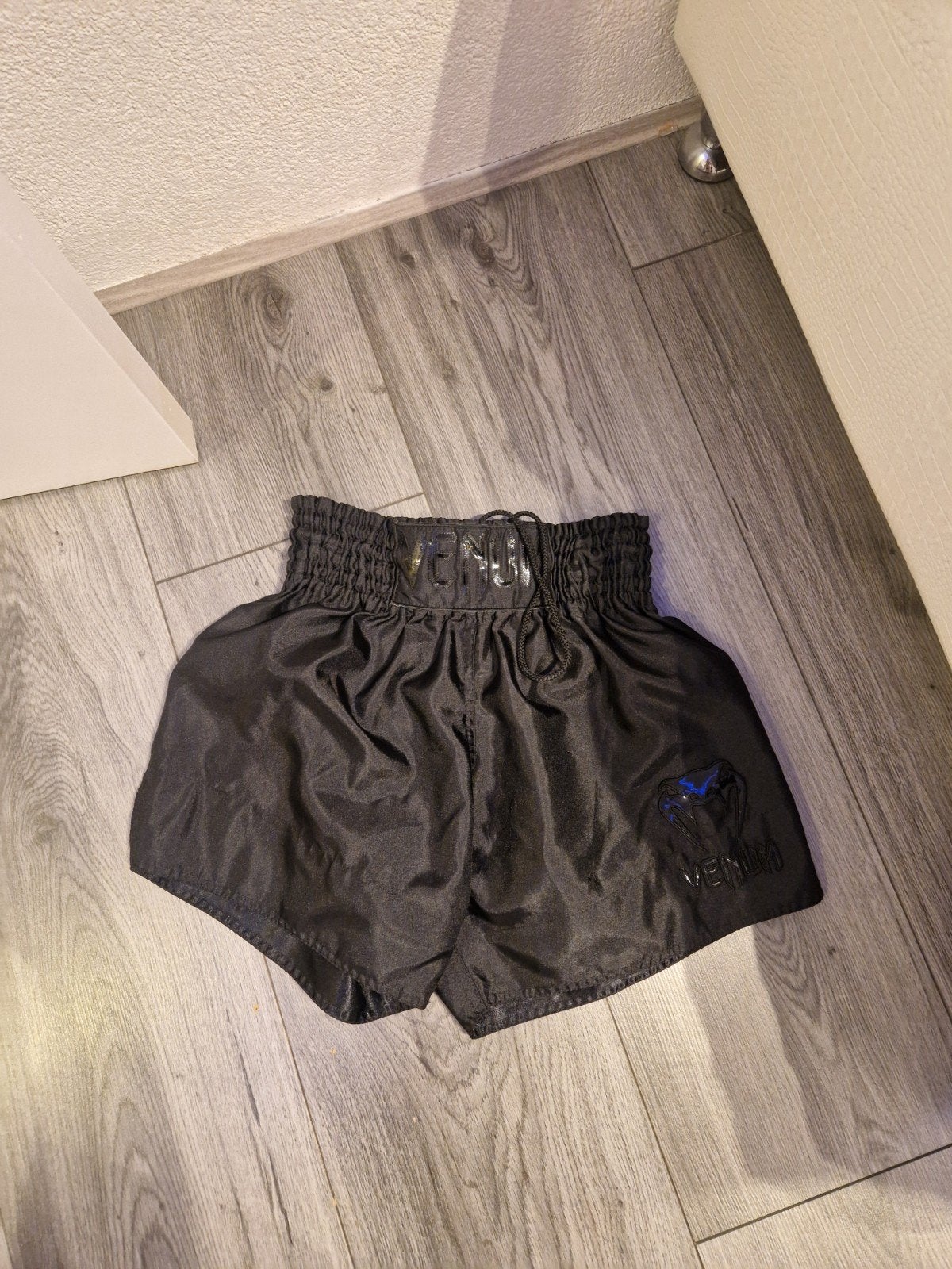 Venum vechtsport short - Maat M, Sport en Fitness, Maat M, Ophalen of Verzenden, Vechtsportkleding