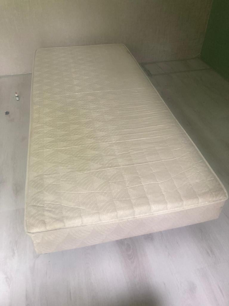 Boxspring bed, Gebruikt, 90 cm, Eenpersoons, Ophalen of Verzenden