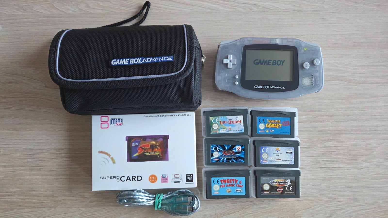 Gameboy Advance met 6 spellen en supercard., Spelcomputers en Games, Spelcomputers | Nintendo Game Boy, Ophalen of Verzenden, Zo goed als nieuw