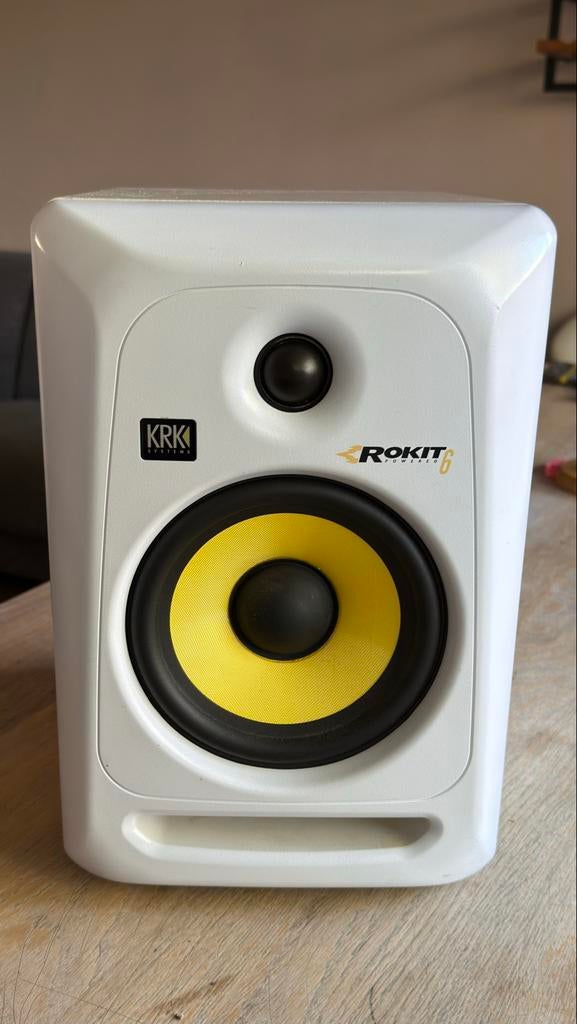 1 KRK Rokit 6 G2 Studio Monitor (Wit), Zo goed als nieuw, 60 tot 120 watt, Front, Rear of Stereo speakers, Ophalen