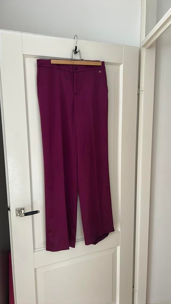 Broek LaDress m paars, Kleding | Dames, Broeken en Pantalons, Zo goed als nieuw, Maat 38/40 (M), Paars, Lang, Ophalen of Verzenden