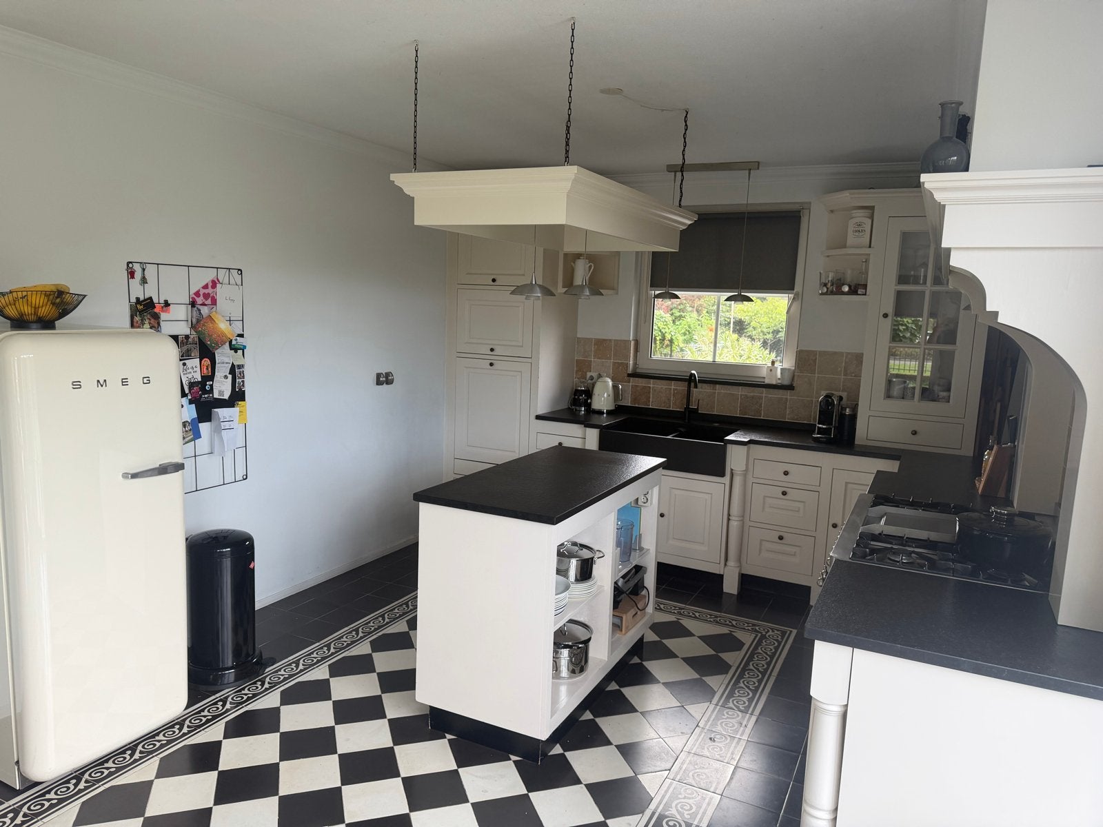 Complete  keuken, Boretti en Smeg Koelkast met vriesvak, Ophalen, Gebruikt, Hoekkeuken, Graniet of Steen