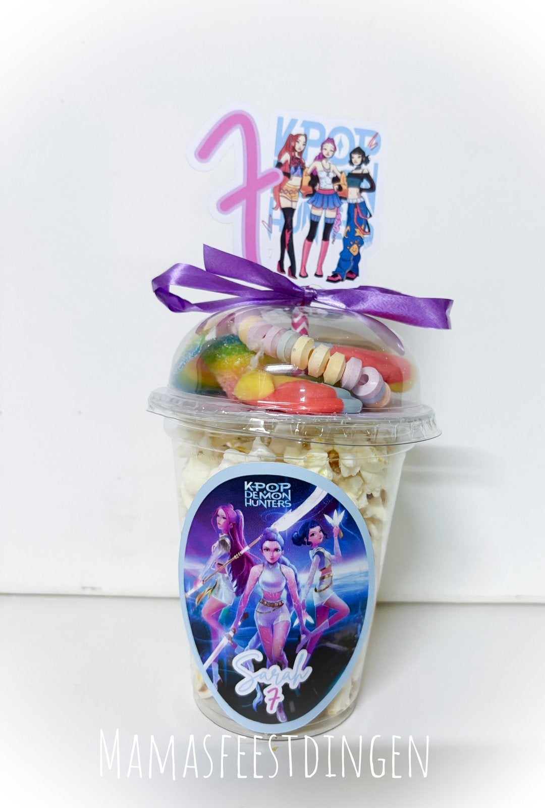 Traktatie popcorn / snoep  KPOP DEMONHINTERS, Ophalen of Verzenden, Nieuw, Feestartikel, Verjaardag