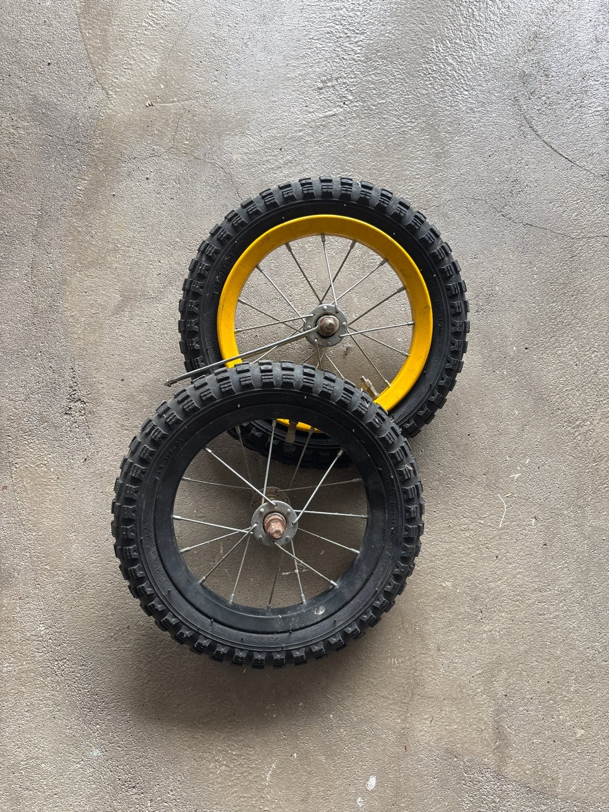 2 gebruikte wielen 12.5 x 2 1/4, Ophalen of Verzenden, Gebruikt, Kinderfiets, Wiel