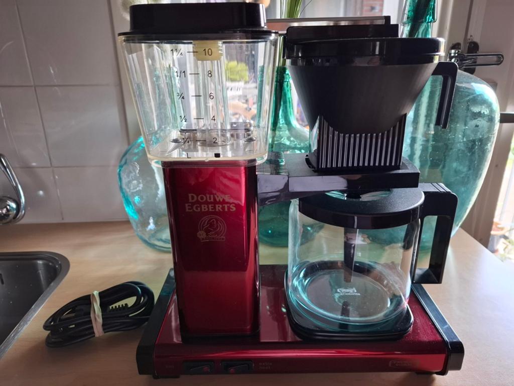 Moccamaster Technivorm Douwe Egberts KBG - donkerrood glans, Ophalen, Koffiemachine, Gemalen koffie, Zo goed als nieuw