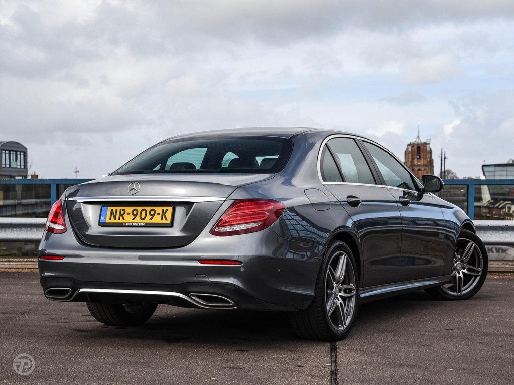 Mercedes-Benz E-klasse 220 d AMG Line Widescreen Sfeerverlic, Automaat, Achterwielaandrijving, Gebruikt, 4 cilinders