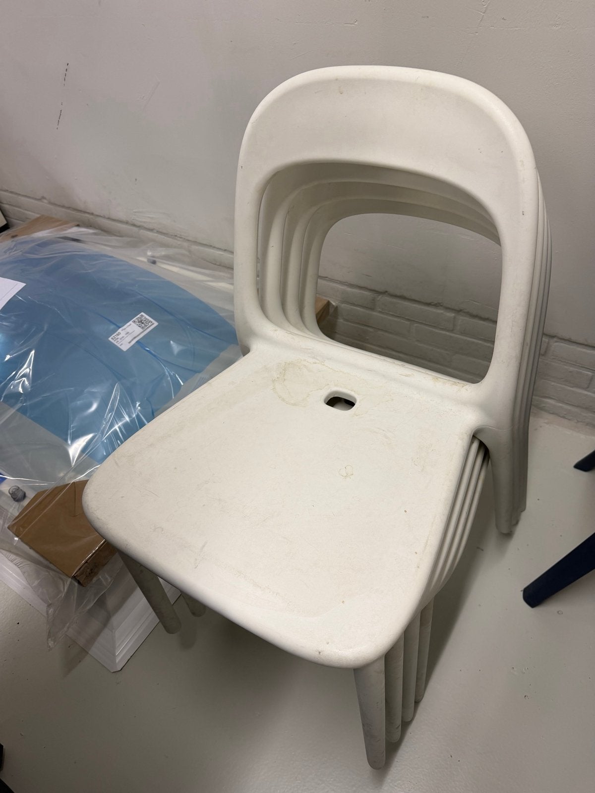 IKEA Adde stoelen - 4 stuks - Kunststof - Gebruikt, Ophalen, Kunststof, Gebruikt, Wit