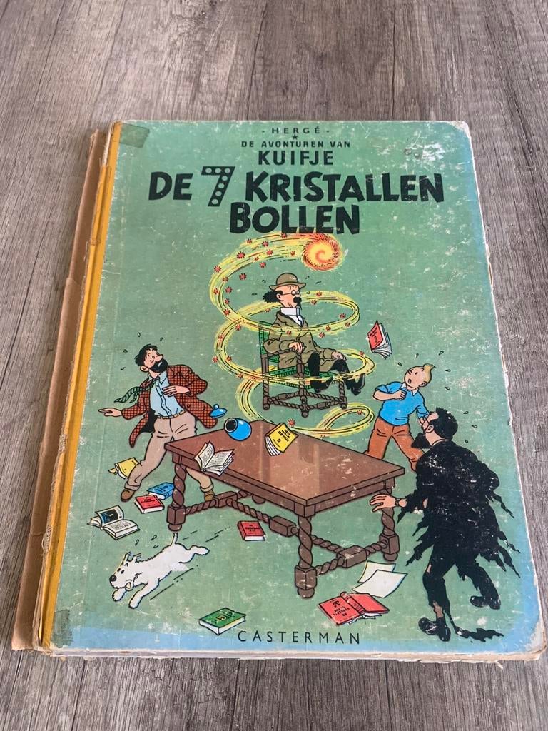 Kuifje: De 7 Kristallen Bollen - (1948), Boeken, Eén stripboek, Ophalen of Verzenden, Gelezen