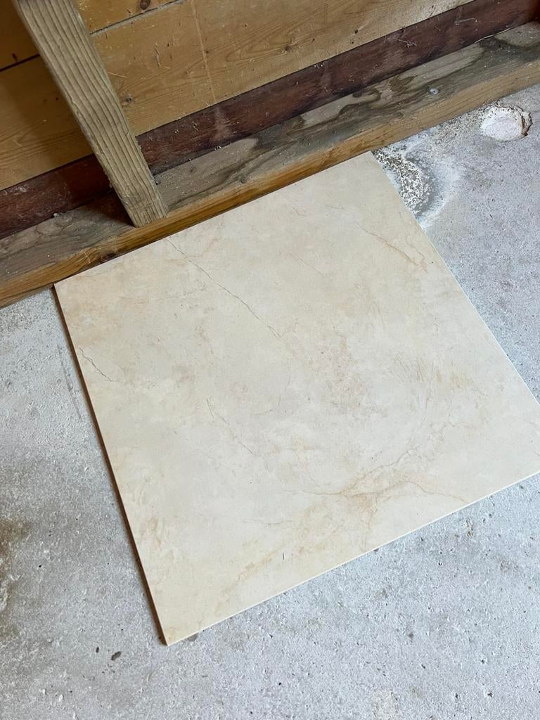 5,5 m2 creme vierkante tegels, Doe-het-zelf en Verbouw, Tegels, Ophalen of Verzenden, Nieuw