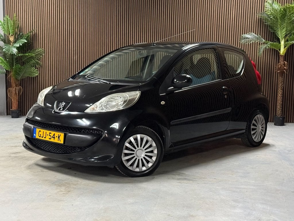 Peugeot 107 1.0-12V XS (bj 2008), Voorwielaandrijving, Elektrische ramen, Gebruikt, 4 stoelen