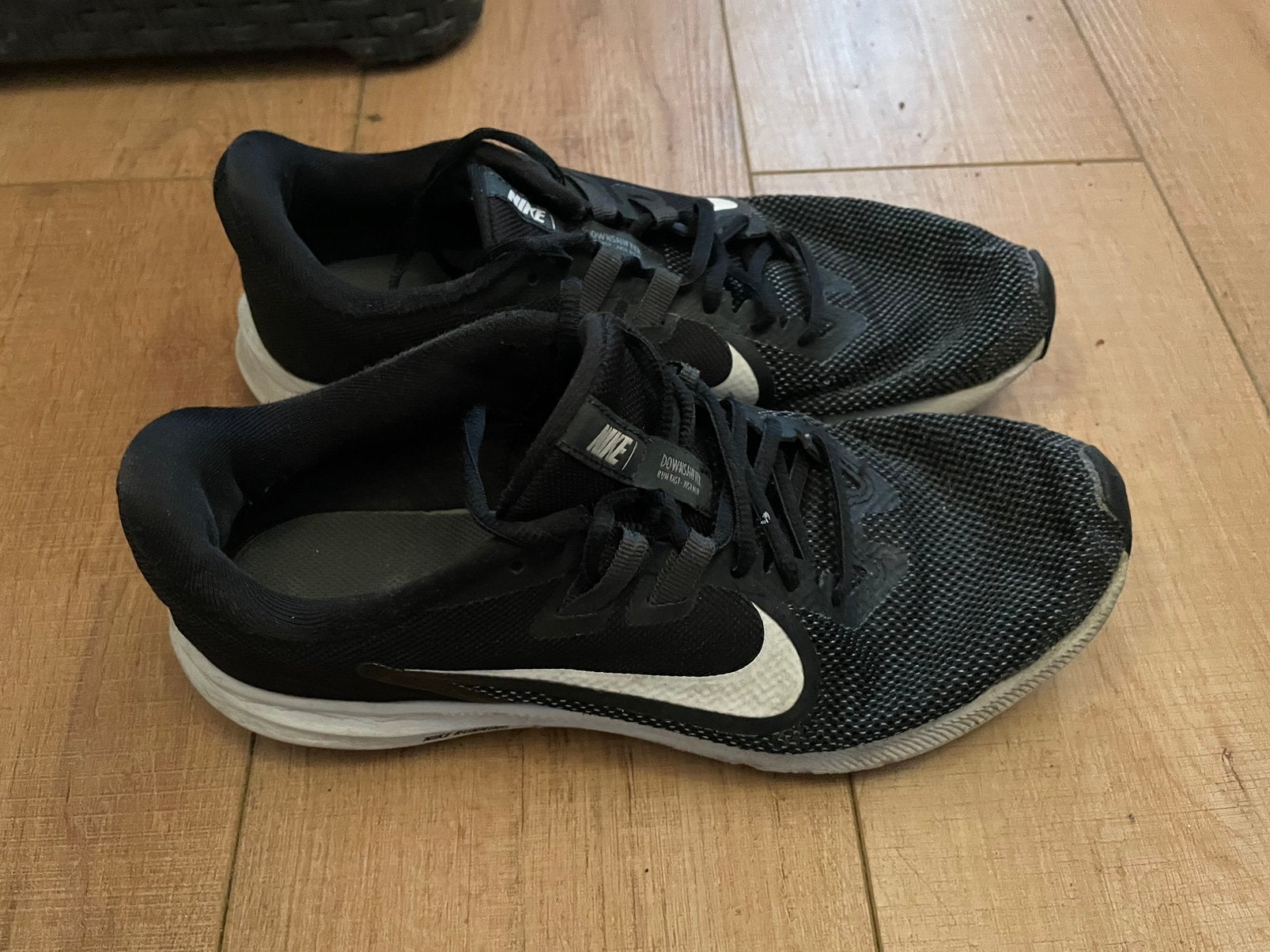 Nike Running hardloopschoenen maat 42,5, Ophalen of Verzenden, Zo goed als nieuw, Zwart, Sportschoenen