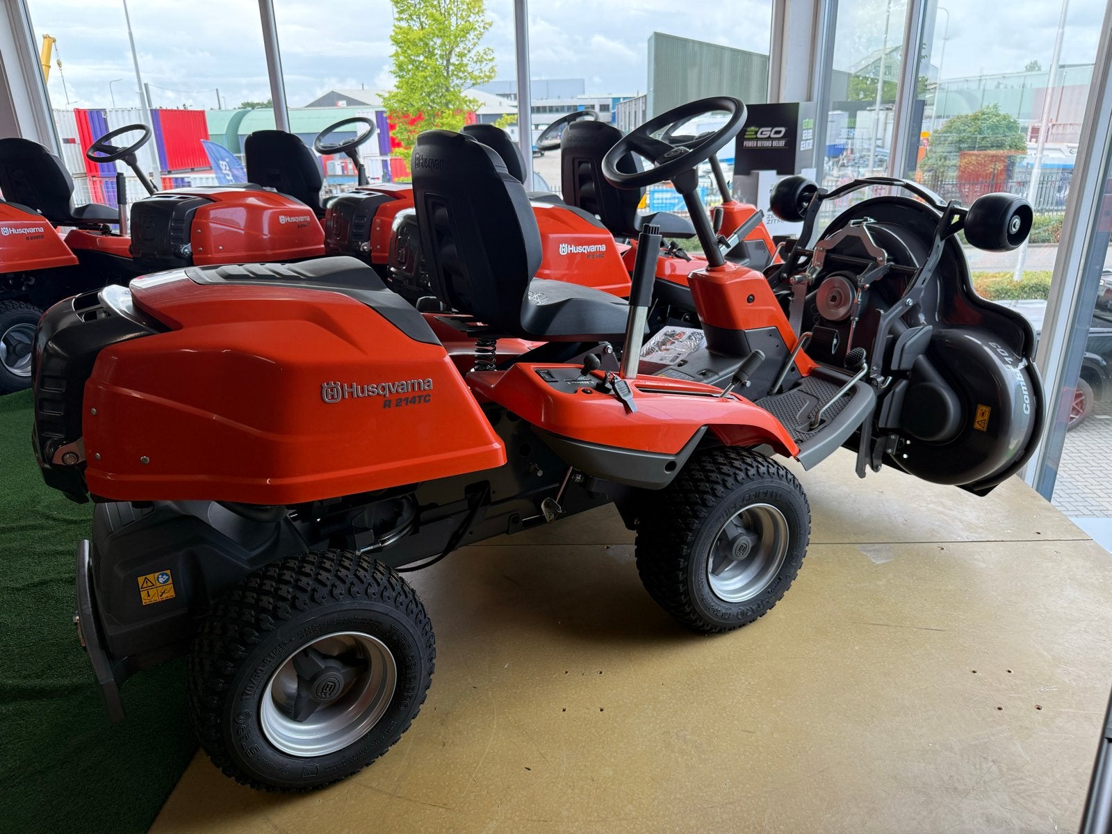 Husqvarna Zitmaaiers: TS112, R214C, R214TC Hoge kortingen!!, Ophalen, Husqvarna, 90 tot 120 cm, Info@hordentuinmachines.nl