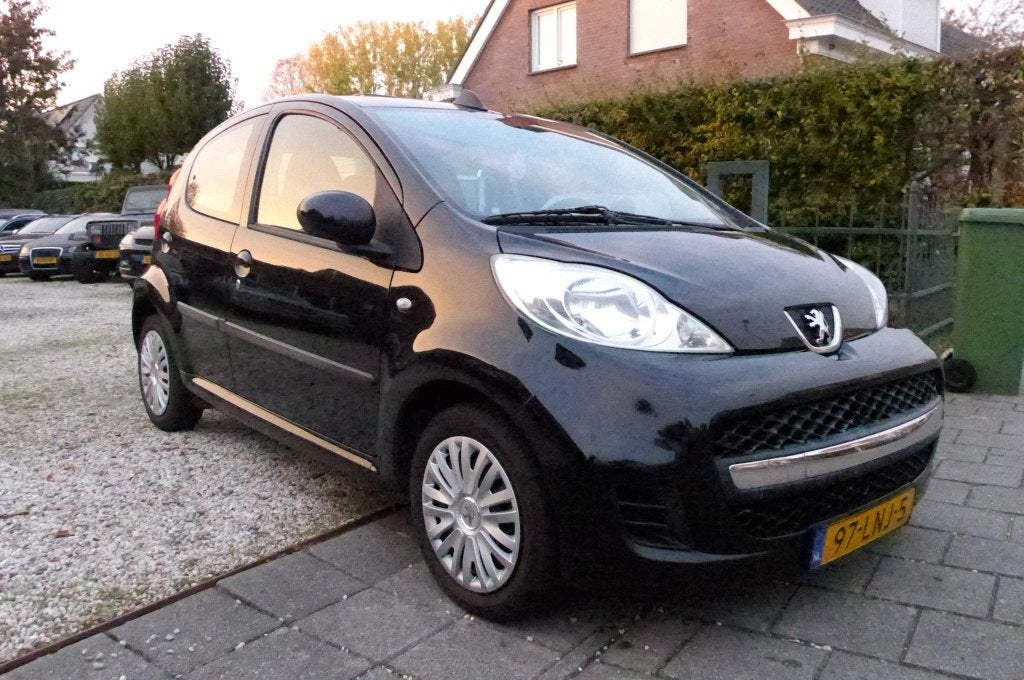 Peugeot 107 1.0-12V XS, Gebruikt, Elektrische ramen, 4 stoelen, Origineel Nederlands