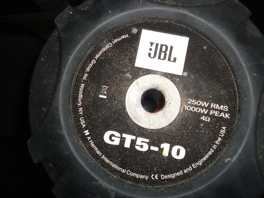 TE KOOP JBL SUBWOOFER GT 5 -10  INCH 1000 WATT 250 WATT, Ophalen, Zo goed als nieuw