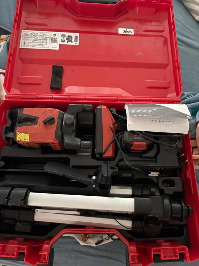 Hilti PM 30-MG multiline laserset., Ophalen of Verzenden, Zo goed als nieuw