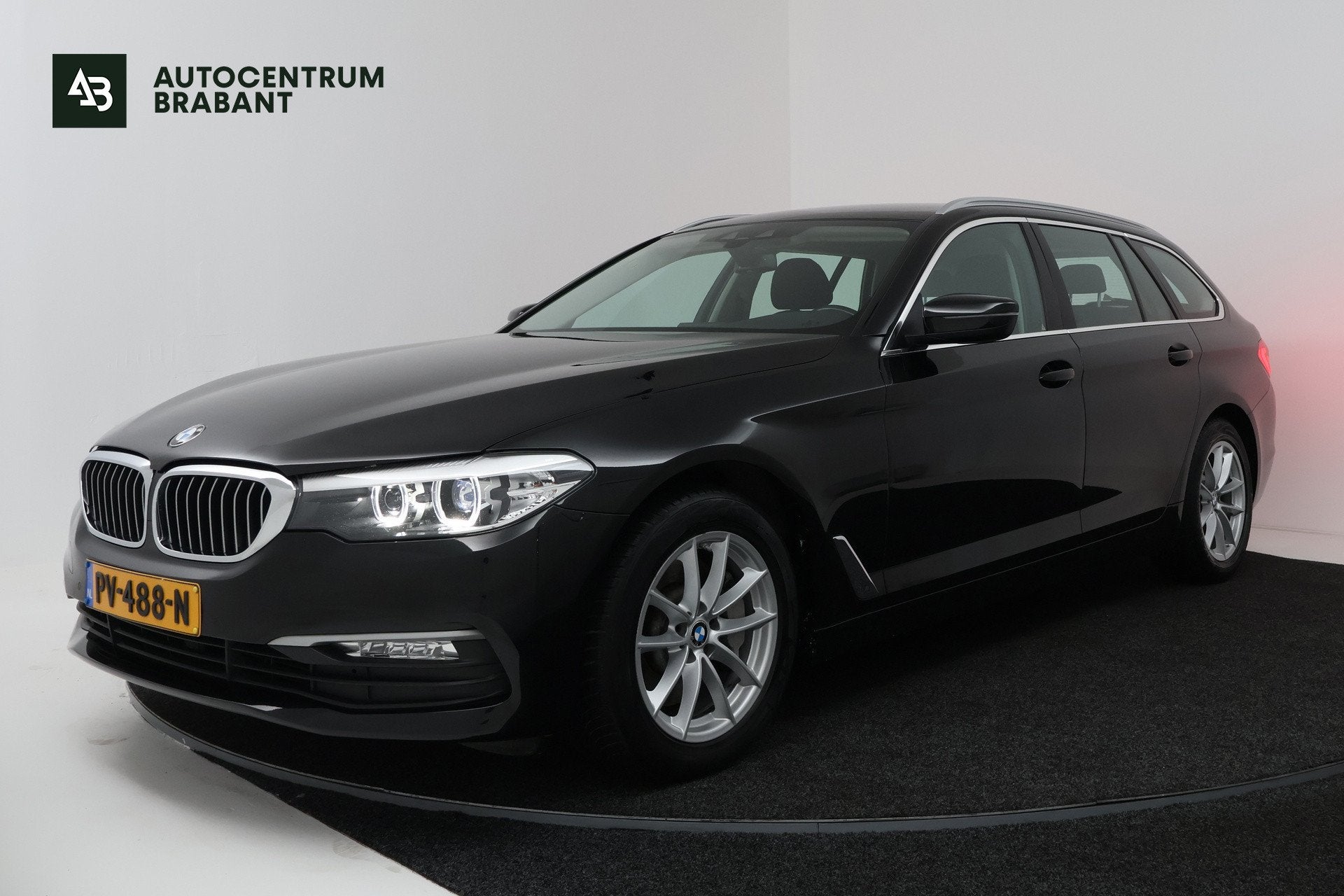 BMW 5-serie Touring 530i Executive (ELEKTR STOELEN, NAVIGATI, Auto's, BMW, Automaat, 1998 cc, Gebruikt, 4 cilinders