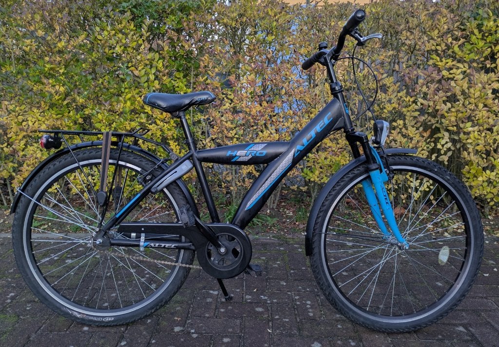 Te koop: Volledig opgeknapte jongensfiets 9 - 12 jaar, Terugtraprem, Altec, Gebruikt, Handrem