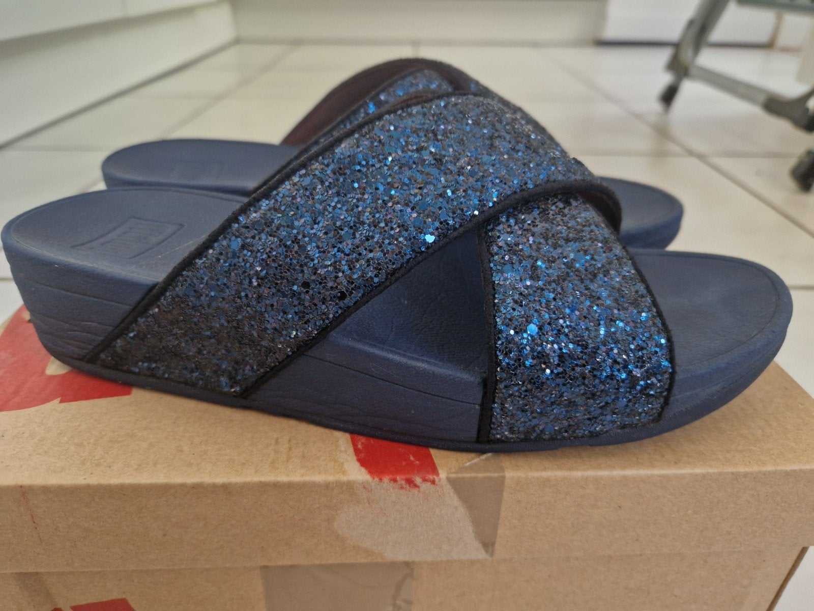 FitFlop slippers met glitter - Maat 40, Slippers, FitFlop, Zo goed als nieuw, Verzenden