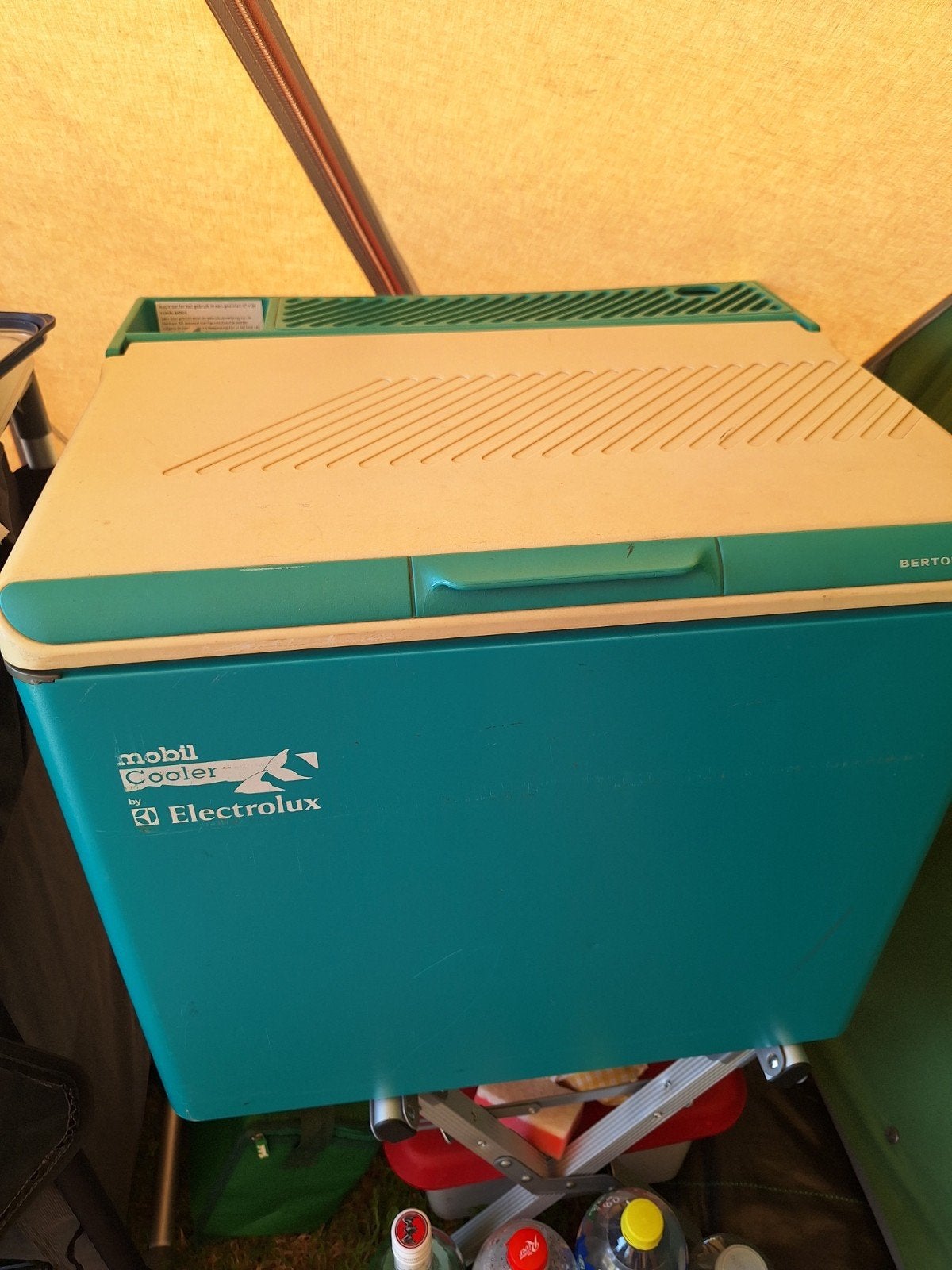 Electrolux Mobil Cooler 33L - Koelbox op gas en stroom, Ophalen, Gebruikt, Koelbox, Elektrisch