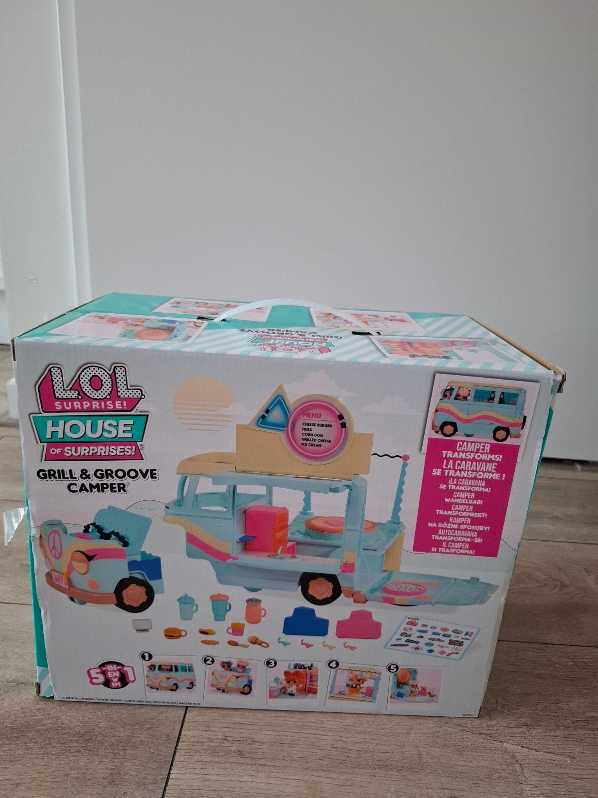 L.O.L. Surprise Grill And Groove Camper, Kinderen en Baby's, Speelgoed | Speelgoedvoertuigen, Ophalen of Verzenden, Zo goed als nieuw